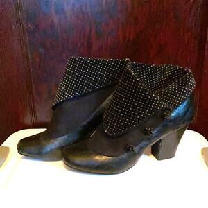Not Rated Heeled Black Booties Size 8.5 Retro Chic Side Buttons Polka Top
